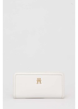 Tommy Hilfiger portfel damski kolor biały AW0AW16210 ze sklepu ANSWEAR.com w kategorii Portfele damskie - zdjęcie 170134512