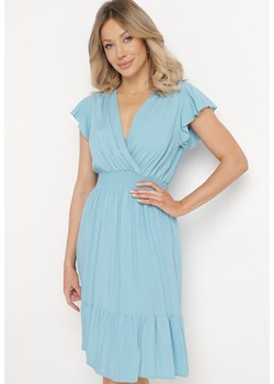 Jasnoniebieska Bawełniana Sukienka Midi z Kopertowym Dekoltem i Falbankami Xeniabia ze sklepu Born2be Odzież w kategorii Sukienki - zdjęcie 170139953