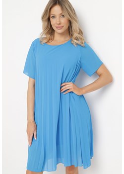 Niebieska Sukienka Plisowana z Lekko Luźnym Fasonie Forxia ze sklepu Born2be Odzież w kategorii Sukienki - zdjęcie 170140012