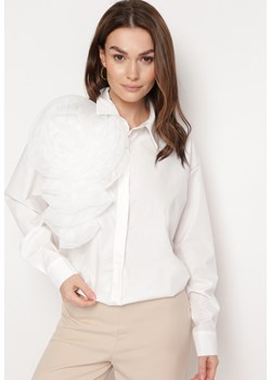 Biała Koszula o Klasycznym Fasonie z Aplikacją z Przeźroczystej Tkaniny Tizza ze sklepu Born2be Odzież w kategorii Koszule damskie - zdjęcie 170140184