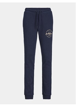 Jack&Jones Junior Spodnie dresowe Gordon 12249856 Granatowy Slim Fit ze sklepu MODIVO w kategorii Spodnie chłopięce - zdjęcie 170148900