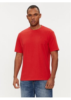 Guess T-Shirt F3GI00 K8HM0 Czerwony Regular Fit ze sklepu MODIVO w kategorii T-shirty męskie - zdjęcie 170148902