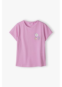 Różowy t-shirt dziewczęcy z kwiatkiem - 5.10.15. ze sklepu 5.10.15 w kategorii Bluzki dziewczęce - zdjęcie 170154662