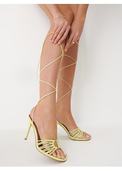 Mohito - Wiązane sandały na szpilce - neonowy ze sklepu Mohito w kategorii Sandały damskie - zdjęcie 170154992