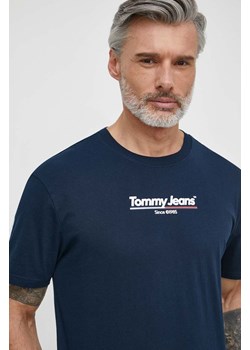 Tommy Jeans t-shirt bawełniany męski kolor granatowy z nadrukiem DM0DM18590 ze sklepu ANSWEAR.com w kategorii T-shirty męskie - zdjęcie 170176130