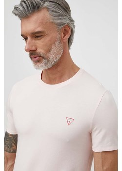 Guess t-shirt męski kolor różowy gładki M2YI24 J1314 ze sklepu ANSWEAR.com w kategorii T-shirty męskie - zdjęcie 170206201