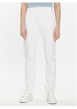Calvin Klein Jeans Jeansy Authentic J20J222741 Biały Slim Fit ze sklepu MODIVO w kategorii Jeansy damskie - zdjęcie 170212104