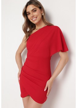 Czerwona Asymetryczna Sukienka z Ozdobnym Drapowaniem Aerlia ze sklepu Born2be Odzież w kategorii Sukienki - zdjęcie 170224372