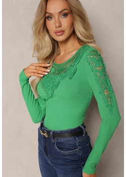 Zielona Bluzka z Elastycznej Tkaniny Ozdobiona Koronką Newlavin ze sklepu Renee odzież w kategorii Bluzki damskie - zdjęcie 170231290