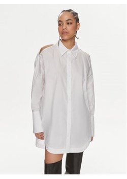 Patrizia Pepe Koszula 2C1523/A9B9-W103 Biały Regular Fit ze sklepu MODIVO w kategorii Koszule damskie - zdjęcie 170237860