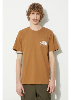 The North Face t-shirt bawełniany M Berkeley California Pocket S/S Tee męski kolor brązowy z nadrukiem NF0A87U21731 ze sklepu ANSWEAR.com w kategorii T-shirty męskie - zdjęcie 170239234