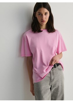 Reserved - T-shirt regular - pastelowy róż ze sklepu Reserved w kategorii Bluzki damskie - zdjęcie 170245931