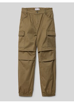 Spodnie cargo z wpuszczanymi kieszeniami ze sklepu Peek&Cloppenburg  w kategorii Spodnie chłopięce - zdjęcie 170256264