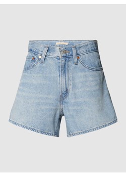 Szorty jeansowe o kroju mom fit z zapięciem na guzik i zamek błyskawiczny ze sklepu Peek&Cloppenburg  w kategorii Szorty - zdjęcie 170258934