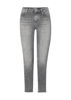Jeansy o kroju skinny fit z naszywką z logo ze sklepu Peek&Cloppenburg  w kategorii Jeansy damskie - zdjęcie 170259623