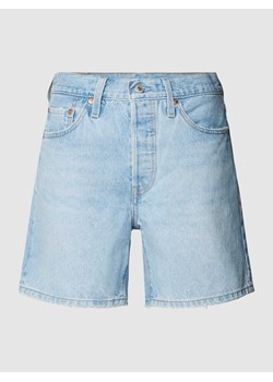 Szorty jeansowe z kieszeniami z tyłu ze sklepu Peek&Cloppenburg  w kategorii Szorty - zdjęcie 170265514