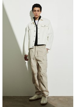 H & M - Spodnie cargo z materiału ripstop Regular Fit - Beżowy ze sklepu H&M w kategorii Spodnie męskie - zdjęcie 170274262