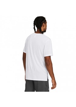 Męska koszulka do biegania Under Armour UA Launch Splatter SS - biała ze sklepu Sportstylestory.com w kategorii T-shirty męskie - zdjęcie 170279494