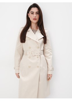 Mohito - Kremowy płaszcz typu trencz - kremowy ze sklepu Mohito w kategorii Płaszcze damskie - zdjęcie 170285952