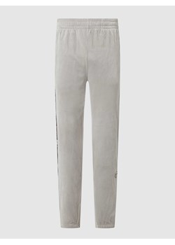 Spodnie dresowe z pluszu ze sklepu Peek&Cloppenburg  w kategorii Spodnie damskie - zdjęcie 170289552