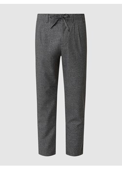 Spodnie sportowe o kroju tapered fit z dodatkiem streczu ze sklepu Peek&Cloppenburg  w kategorii Spodnie męskie - zdjęcie 170290820