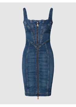 Sukienka jeansowa z zamkiem błyskawicznym model ‘LILAMOR’ ze sklepu Peek&Cloppenburg  w kategorii Sukienki - zdjęcie 170302454