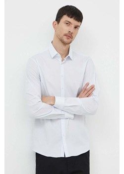 Calvin Klein koszula męska kolor biały slim z kołnierzykiem klasycznym ze sklepu ANSWEAR.com w kategorii Koszule męskie - zdjęcie 170305382
