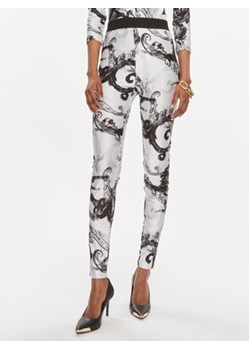 Versace Jeans Couture Legginsy 76HAC101 Biały Skinny Fit ze sklepu MODIVO w kategorii Spodnie damskie - zdjęcie 170322672