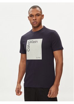 Calvin Klein T-Shirt Square Logo K10K112503 Granatowy Regular Fit ze sklepu MODIVO w kategorii T-shirty męskie - zdjęcie 170323334