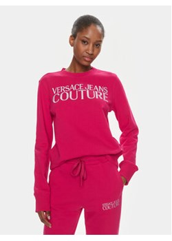 Versace Jeans Couture Bluza 76HAIT01 Różowy Regular Fit ze sklepu MODIVO w kategorii Bluzy damskie - zdjęcie 170323382