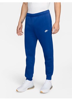 Nike Spodnie dresowe w kolorze niebieskim ze sklepu Limango Polska w kategorii Spodnie chłopięce - zdjęcie 170328240