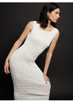 Reserved - Sukienka maxi ze strukturalnej dzianiny - złamana biel ze sklepu Reserved w kategorii Sukienki - zdjęcie 170338823