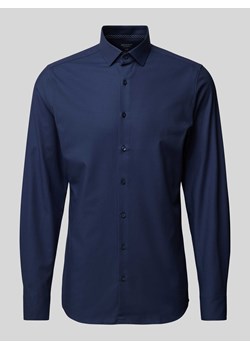 Koszula biznesowa o kroju body fit z kołnierzykiem typu kent ze sklepu Peek&Cloppenburg  w kategorii Koszule męskie - zdjęcie 170342454