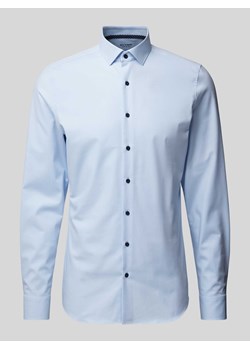 Koszula biznesowa o kroju body fit z kołnierzykiem typu kent ze sklepu Peek&Cloppenburg  w kategorii Koszule męskie - zdjęcie 170342534