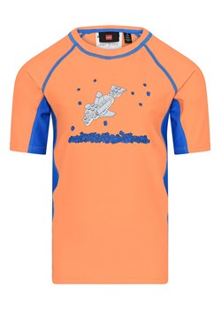 LEGO Koszulka kąpielowa &quot;Alex 307&quot; w kolorze pomarańczowo-niebieskim ze sklepu Limango Polska w kategorii T-shirty chłopięce - zdjęcie 170381274