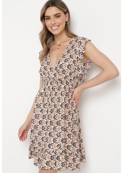 Beżowo-Sukienka Mini z Wiskozy w Mozaikowy Wzór z Gumką w Pasie Lariaa ze sklepu Born2be Odzież w kategorii Sukienki - zdjęcie 170390521