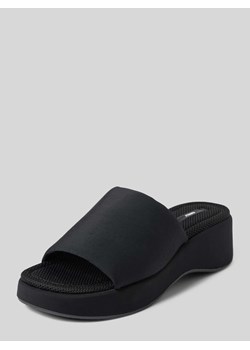 Sandały w jednolitym kolorze model ‘MORGAN’ ze sklepu Peek&Cloppenburg  w kategorii Klapki damskie - zdjęcie 170396810