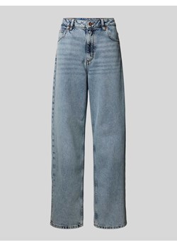 NOWOŚĆ w P&C*: Jeansy z kieszeniami z tyłu model ‘Leni’ ze sklepu Peek&Cloppenburg  w kategorii Jeansy damskie - zdjęcie 170397183