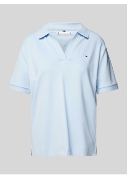 T-shirt z kołnierzem z lamówką ze sklepu Peek&Cloppenburg  w kategorii Bluzki damskie - zdjęcie 170407224