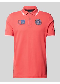 Koszulka polo o kroju regular fit z naszywkami z logo ze sklepu Peek&Cloppenburg  w kategorii T-shirty męskie - zdjęcie 170408784