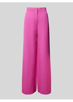 Spodnie materiałowe o kroju flared cut z bocznymi,wpuszczanymi kieszeniami model ‘GARY’ ze sklepu Peek&Cloppenburg  w kategorii Spodnie damskie - zdjęcie 170413374