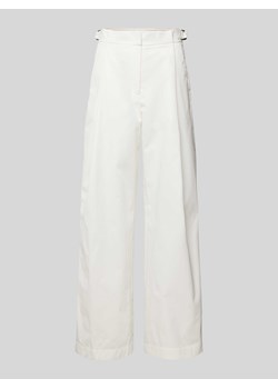 Spodnie materiałowe o rozkloszowanym kroju z zakładkami w pasie ze sklepu Peek&Cloppenburg  w kategorii Spodnie damskie - zdjęcie 170413971