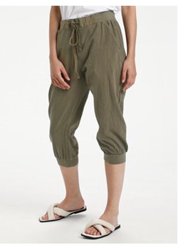Kaffe Spodnie materiałowe Naya 10502803 Zielony Regular Fit ze sklepu MODIVO w kategorii Spodnie damskie - zdjęcie 170424670