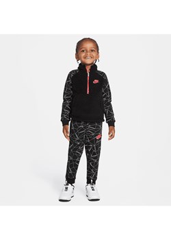 Zestaw bluza z kapturem i spodnie dla maluchów Nike - Czerń ze sklepu Nike poland w kategorii Dresy dziewczęce - zdjęcie 170429500