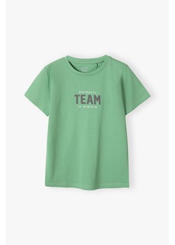 Bawełniany t-shirt chłopięcy z napisem najlepszy Team w mieście ze sklepu 5.10.15 w kategorii T-shirty chłopięce - zdjęcie 170431180