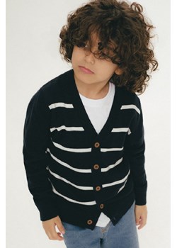 Granatowy elegancki sweter dla chłopca w białe paski ze sklepu 5.10.15 w kategorii Swetry chłopięce - zdjęcie 170431230