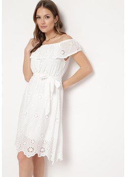 Biała Sukienka z Haftowanej Tkaniny o Fasonie Hiszpanki z Paskiem w Talii Glisara ze sklepu Born2be Odzież w kategorii Sukienki - zdjęcie 170441201