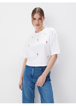 Mohito - T-shirt z ozdobnymi elementami - biały ze sklepu Mohito w kategorii Bluzki damskie - zdjęcie 170441681