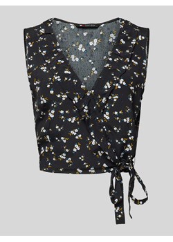 Bluzka kopertowa krótka z kwiatowym wzorem ze sklepu Peek&Cloppenburg  w kategorii Bluzki damskie - zdjęcie 170442050