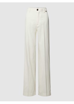 Spodnie z zakładkami w pasie z detalem z logo ze sklepu Peek&Cloppenburg  w kategorii Spodnie damskie - zdjęcie 170446273